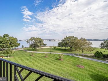 819 RIVERGATE PLACE , ALEXANDRIA, VA 22314