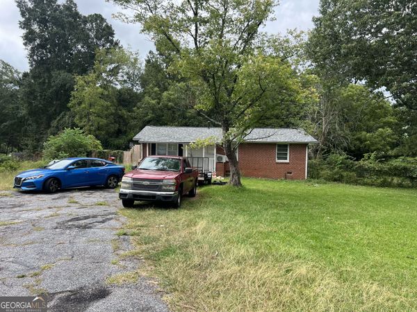 5057 N Redan Circle, Stone Mountain, GA 30088