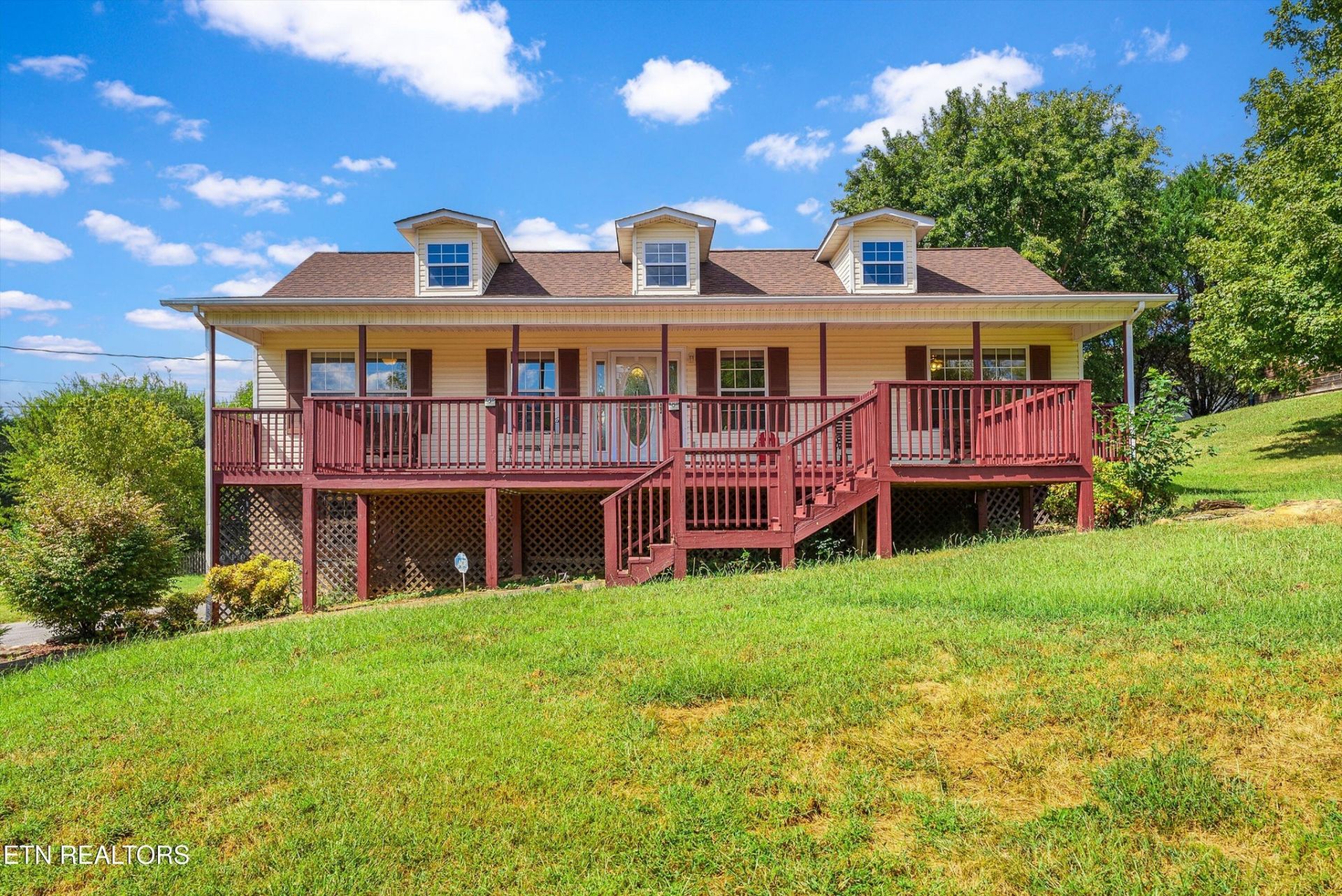 2255 Red Bank Rd , Sevierville, TN 37876 Main Photo