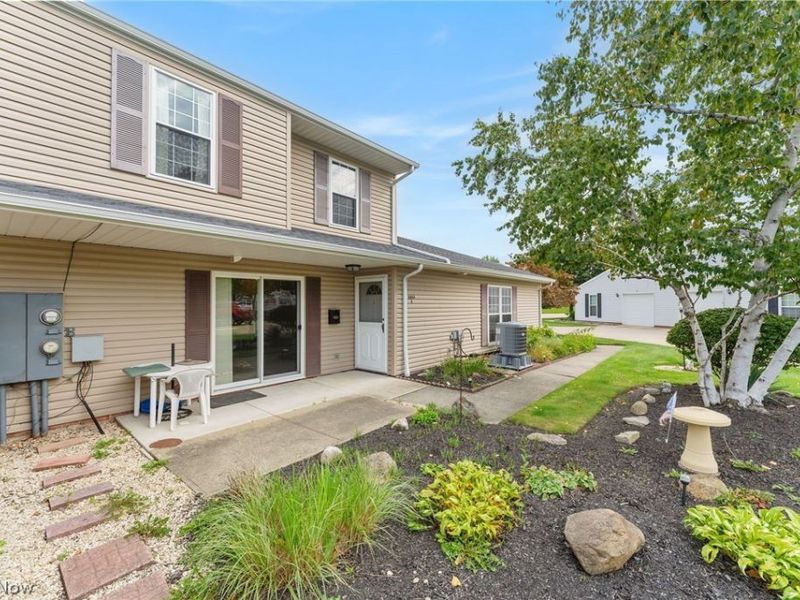 6864 Beacon Drive, Unit D, Mentor, OH 44060 Photo 17