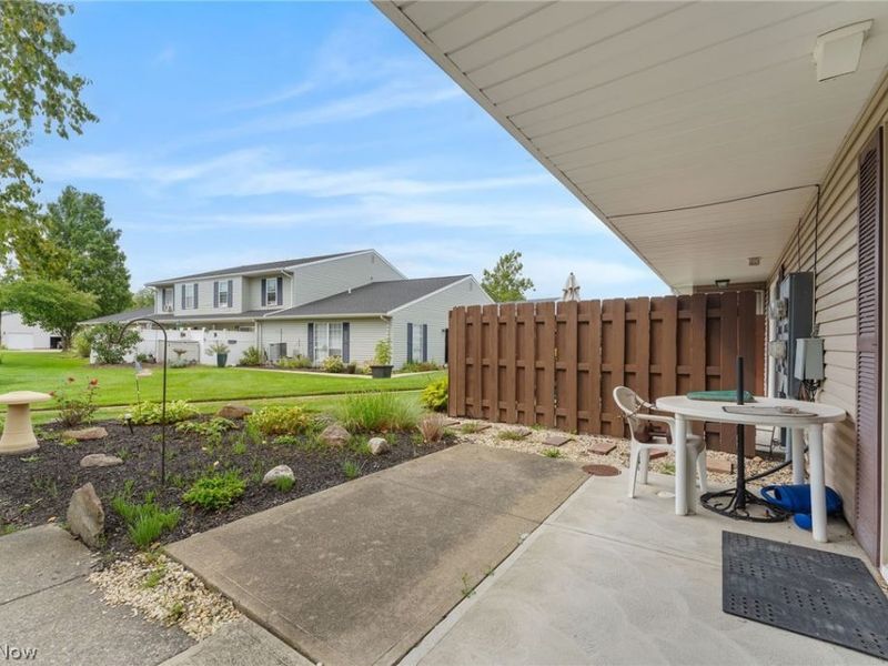 6864 Beacon Drive, Unit D, Mentor, OH 44060 Photo 18