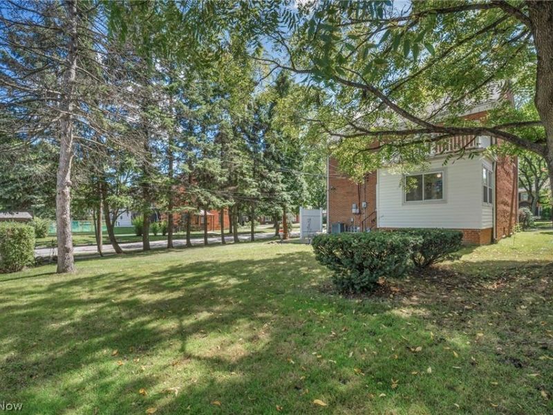 17429 Scottsdale Boulevard, Shaker Heights, OH 44120 Photo 6