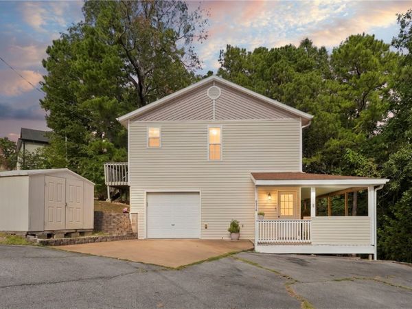 8314 Chestnut Drive , Rogers, AR 72756