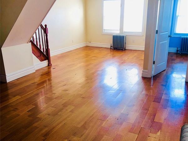 190-60 111th Avenue , Jamaica, NY 11412