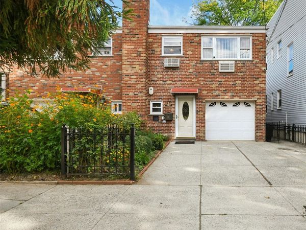 137 E 235th Street, Bronx, NY 10470