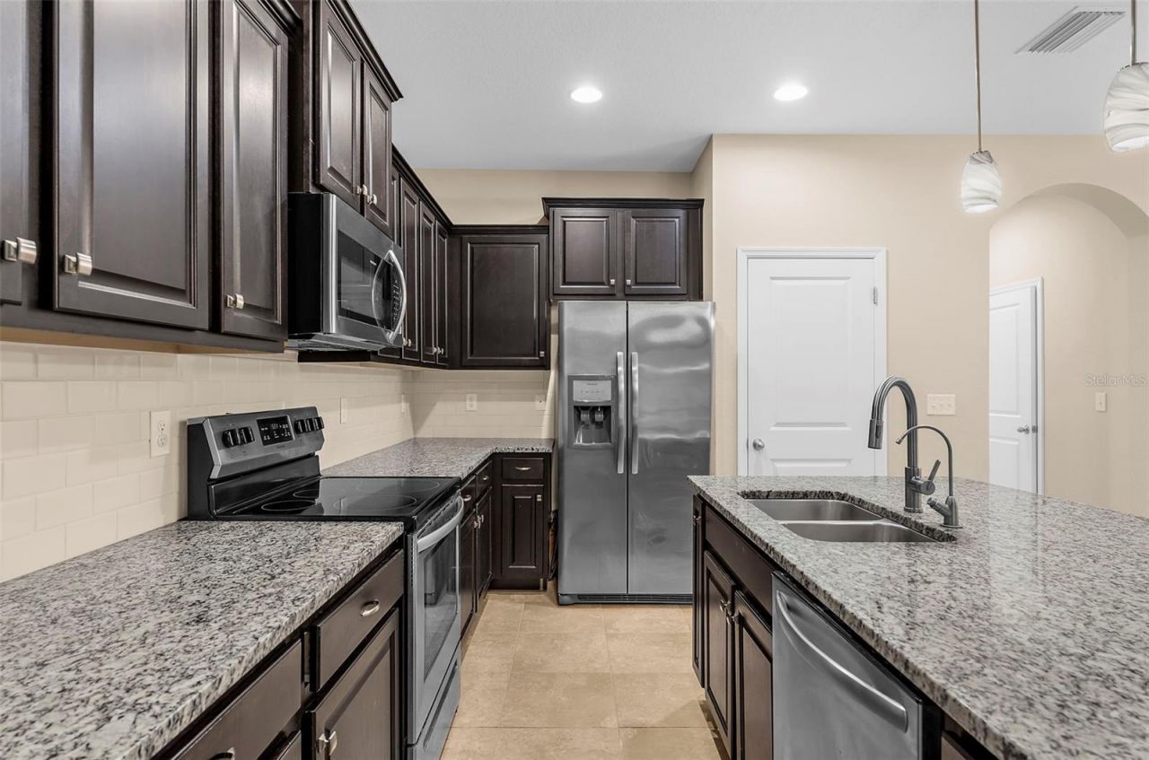 2399 Midnight Pearl Drive, Sarasota, FL 34240 Photo
