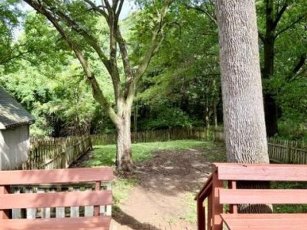 2806 McKinley Street , Hannibal, MO 63401