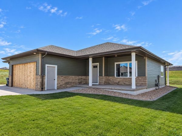 120 19th St SE, LeMars, IA 51031