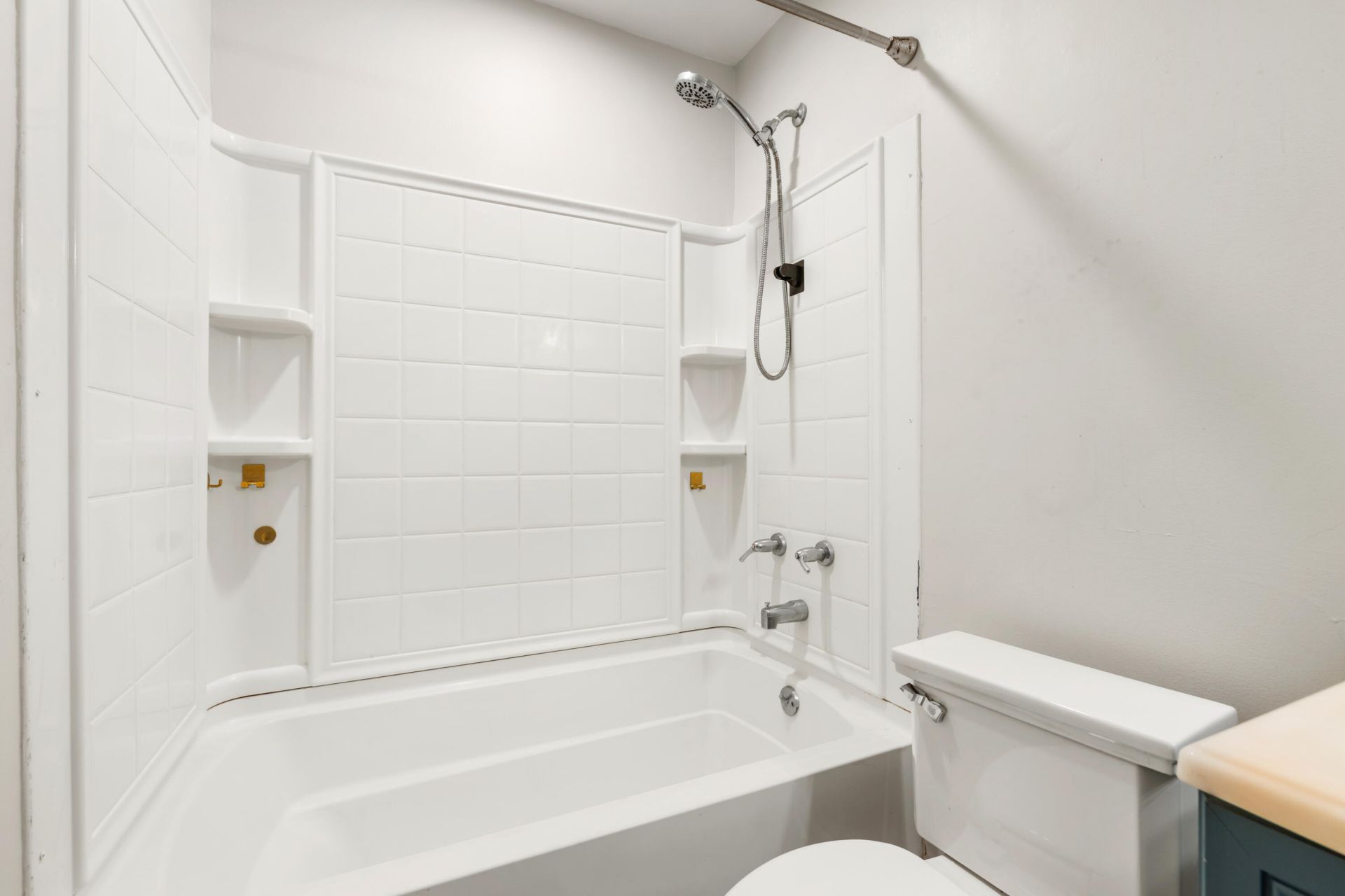 2961 Hut Road Photo 12