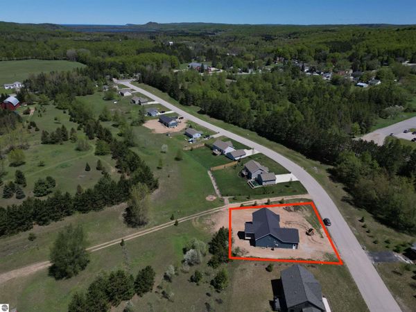 8552 Olivia Drive S, Maple City, MI 49664