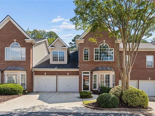 8006 Lexington Drive, Roswell, GA 30075
