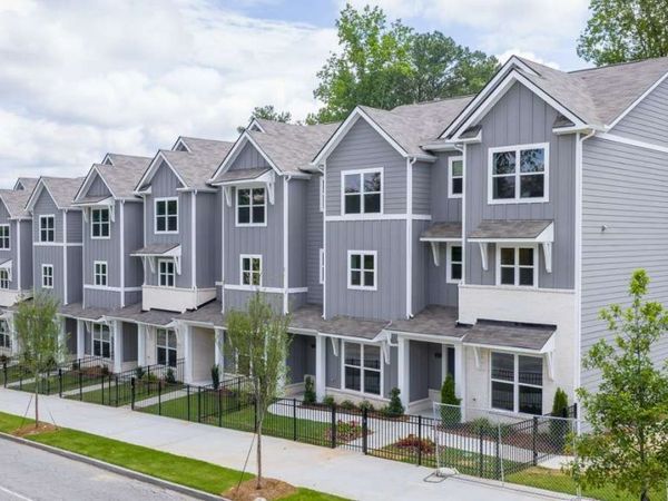 1325 Lakota Place, Atlanta, GA 30315