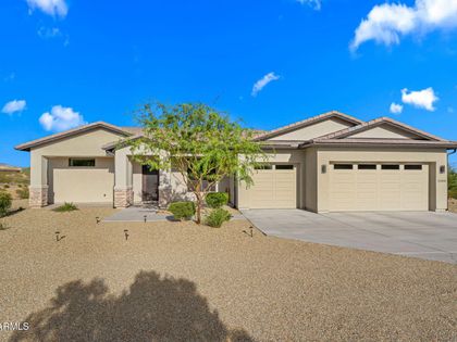 22050 W El Grande Trail Wickenburg, AZ 85390