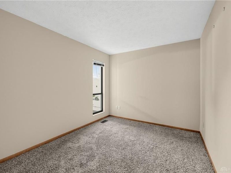 6636 Portrait Drive, Dayton, OH 45415 Photo 11