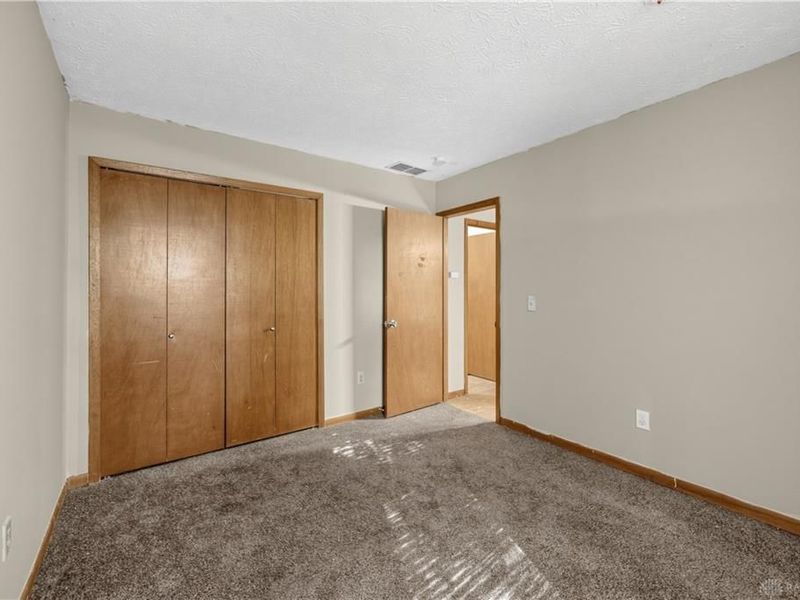 6636 Portrait Drive, Dayton, OH 45415 Photo 12