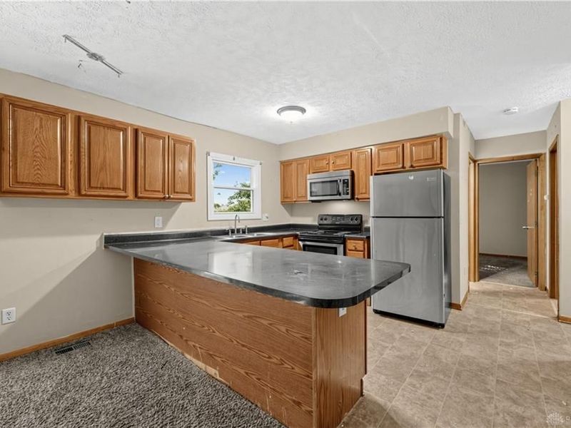 6636 Portrait Drive, Dayton, OH 45415 Photo 5