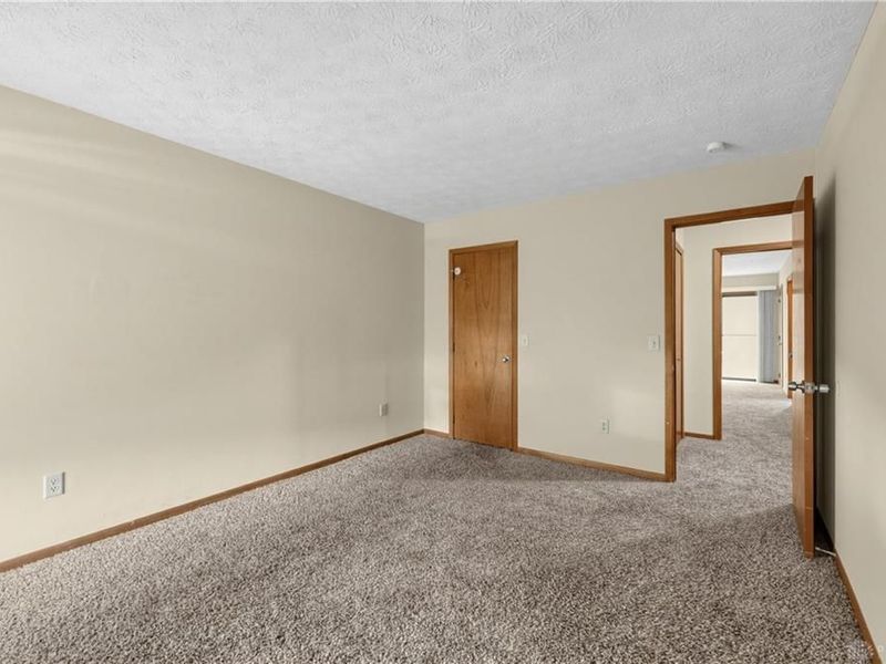 6636 Portrait Drive, Dayton, OH 45415 Photo 8