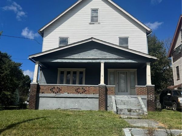 794 Fairgreen Avenue , Youngstown, OH 44510