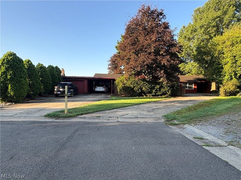 9708 Kennett Square NE, Bolivar, OH 44612 Photo 1