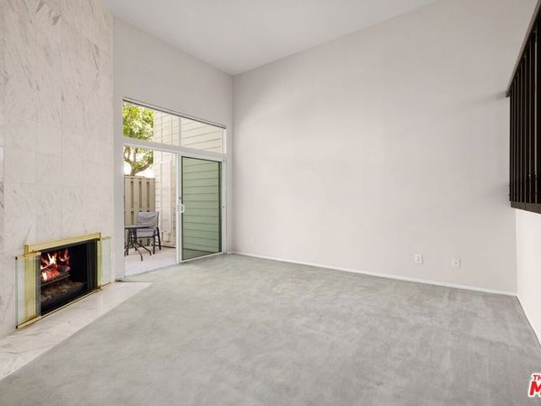 4730 Ben Avenue , Unit 13, Valley Village, CA 91607