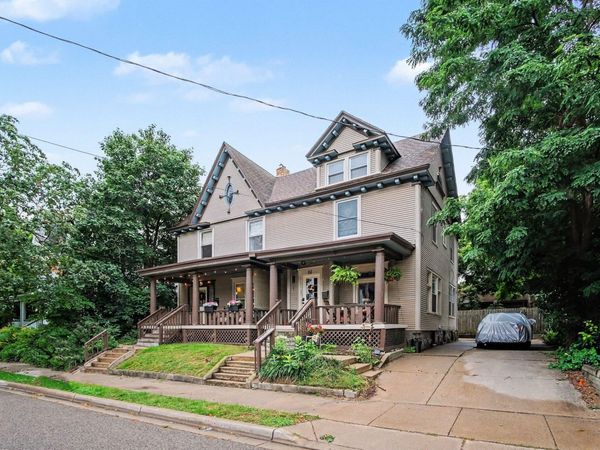 59-61 Grand Avenue NE, Grand Rapids, MI 49503