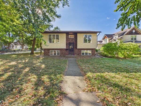 2253 Charles Street N, North Saint Paul, MN 55109