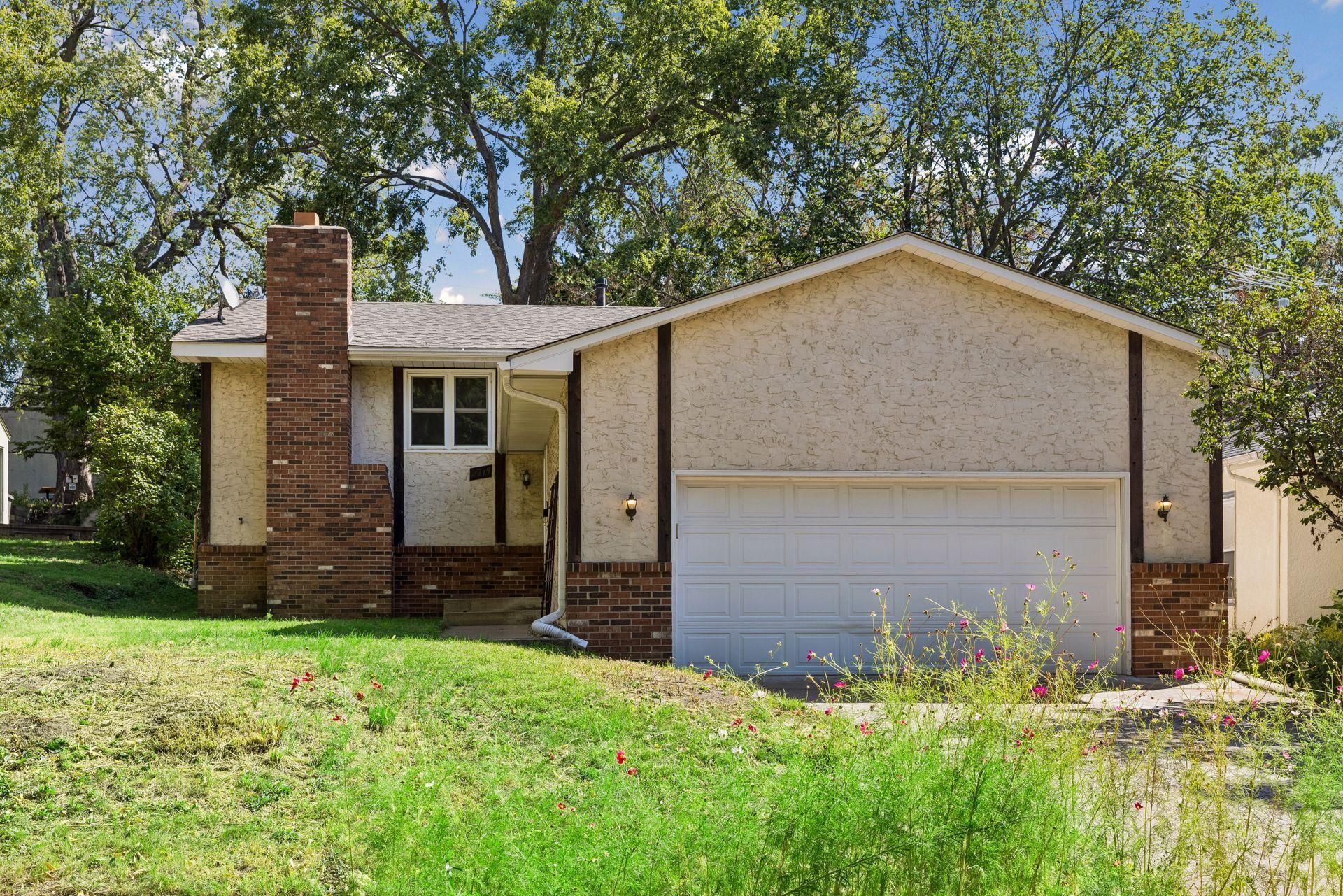 2215 Lincoln Street Ne, Minneapolis, MN 55418 Main Photo