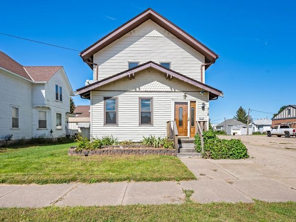 218 W 3rd Street, Fairmont, MN 56031