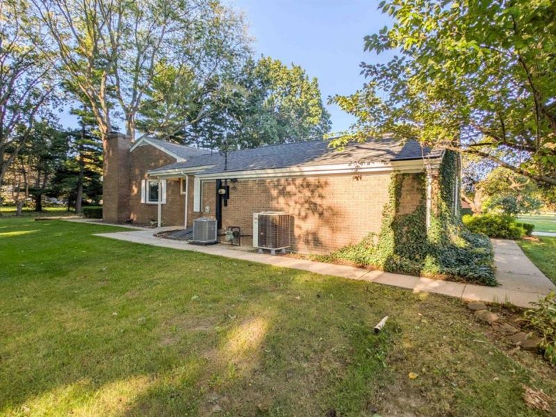 2010 Hull Road, Sandusky, OH 44870 Photo 56