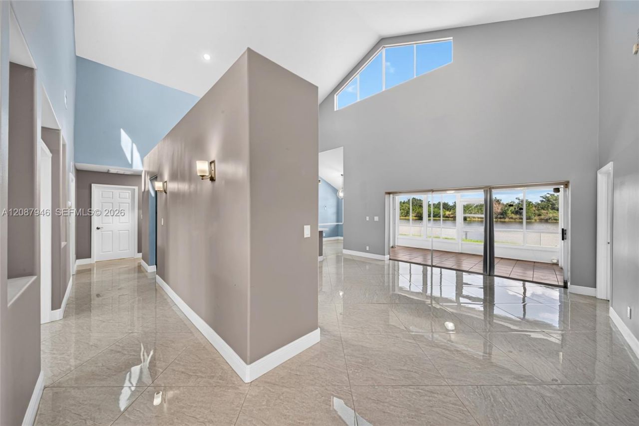 20141 NW 10th St, Pembroke Pines, FL 33029 Photo