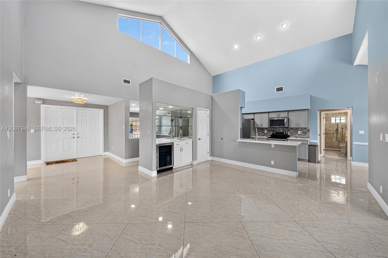20141 NW 10th St, Pembroke Pines, FL 33029 Photo