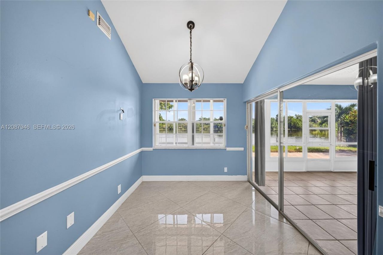 20141 NW 10th St, Pembroke Pines, FL 33029 Photo
