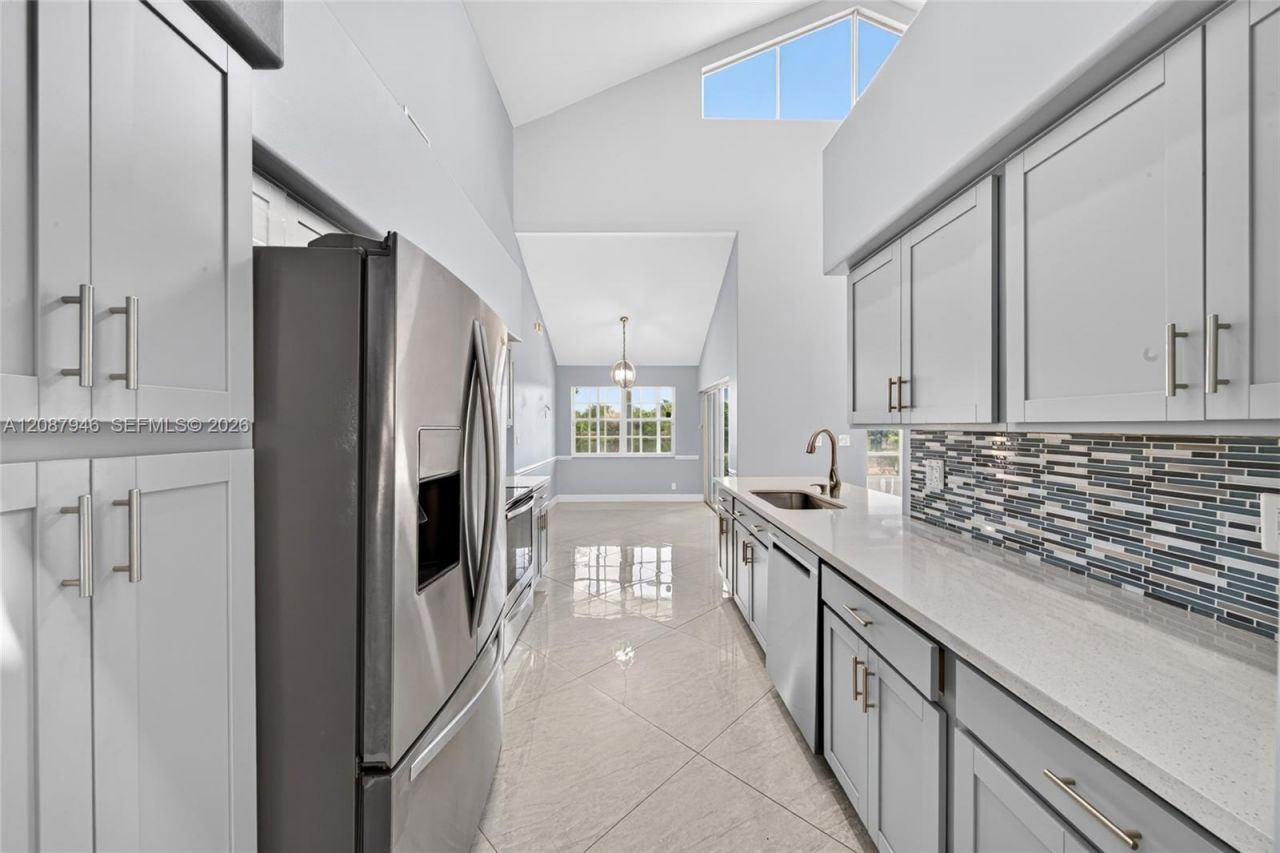 20141 NW 10th St, Pembroke Pines, FL 33029 Photo