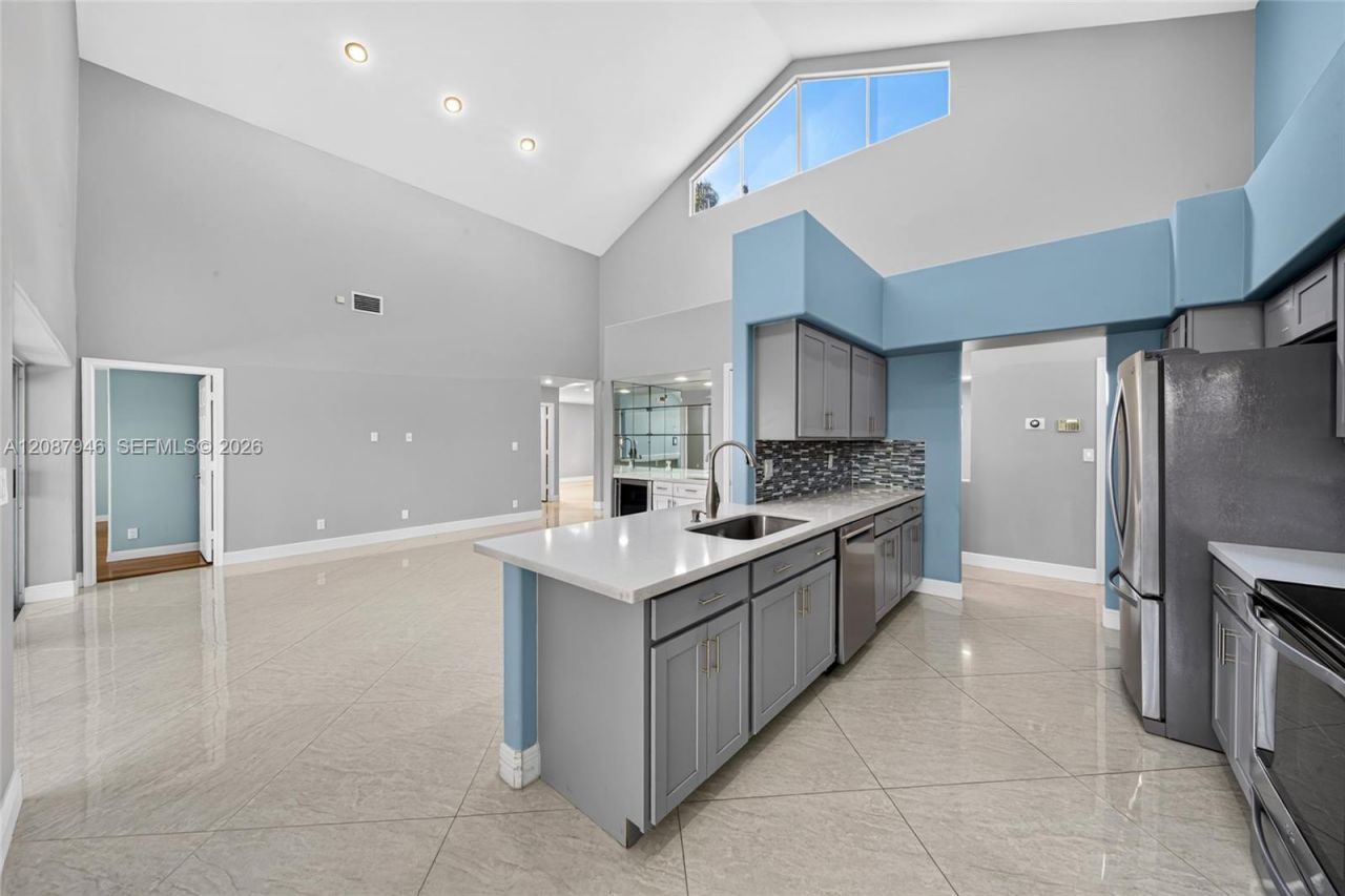 20141 NW 10th St, Pembroke Pines, FL 33029 Photo