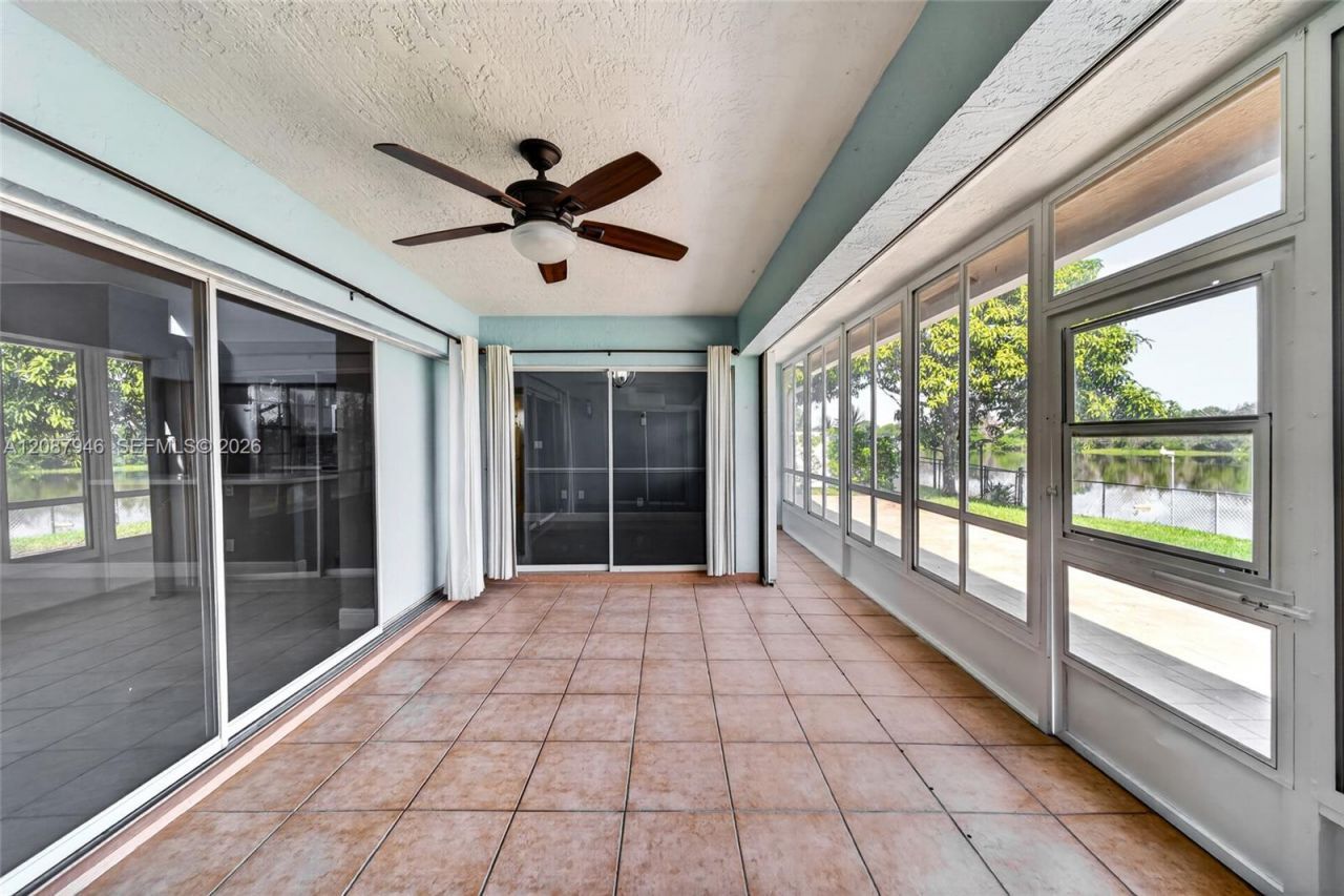 20141 NW 10th St, Pembroke Pines, FL 33029 Photo