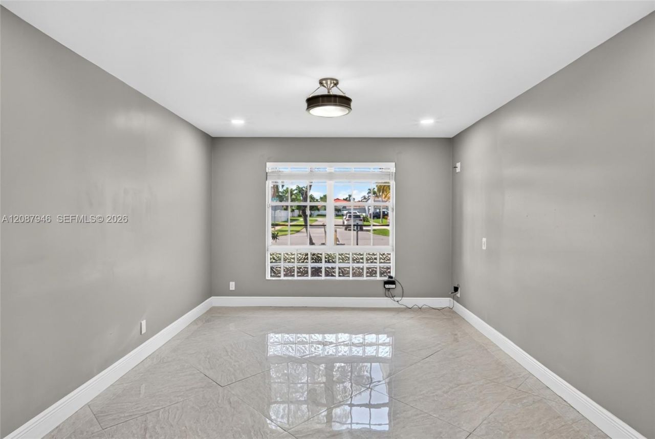 20141 NW 10th St, Pembroke Pines, FL 33029 Photo