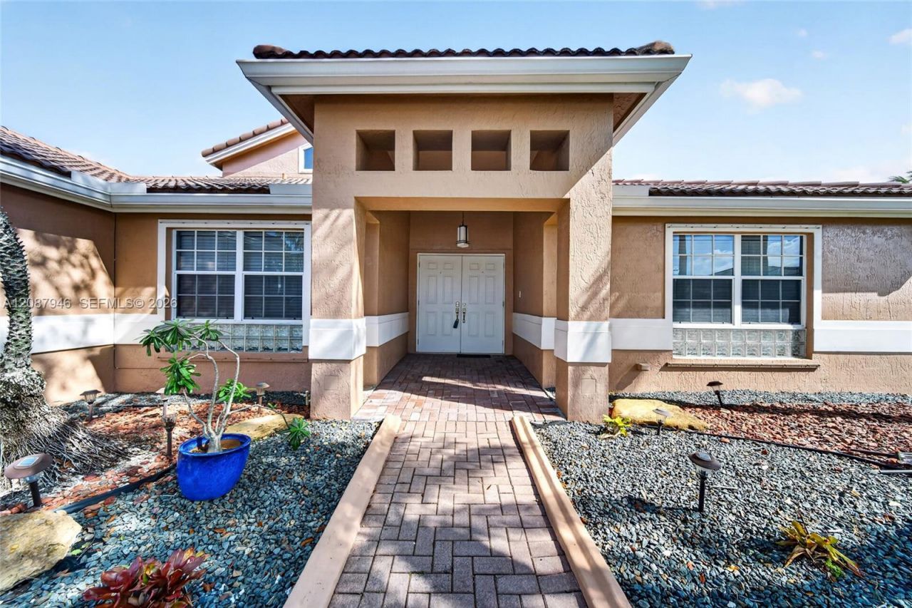 20141 NW 10th St, Pembroke Pines, FL 33029 Photo
