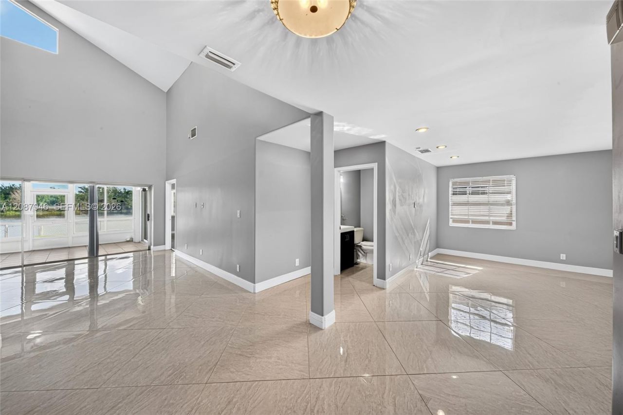 20141 NW 10th St, Pembroke Pines, FL 33029 Photo