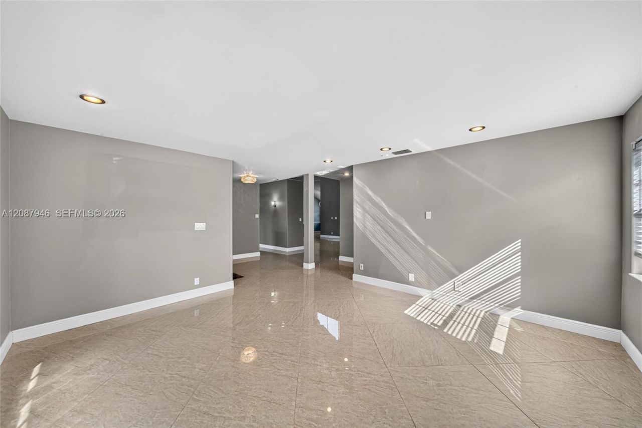20141 NW 10th St, Pembroke Pines, FL 33029 Photo