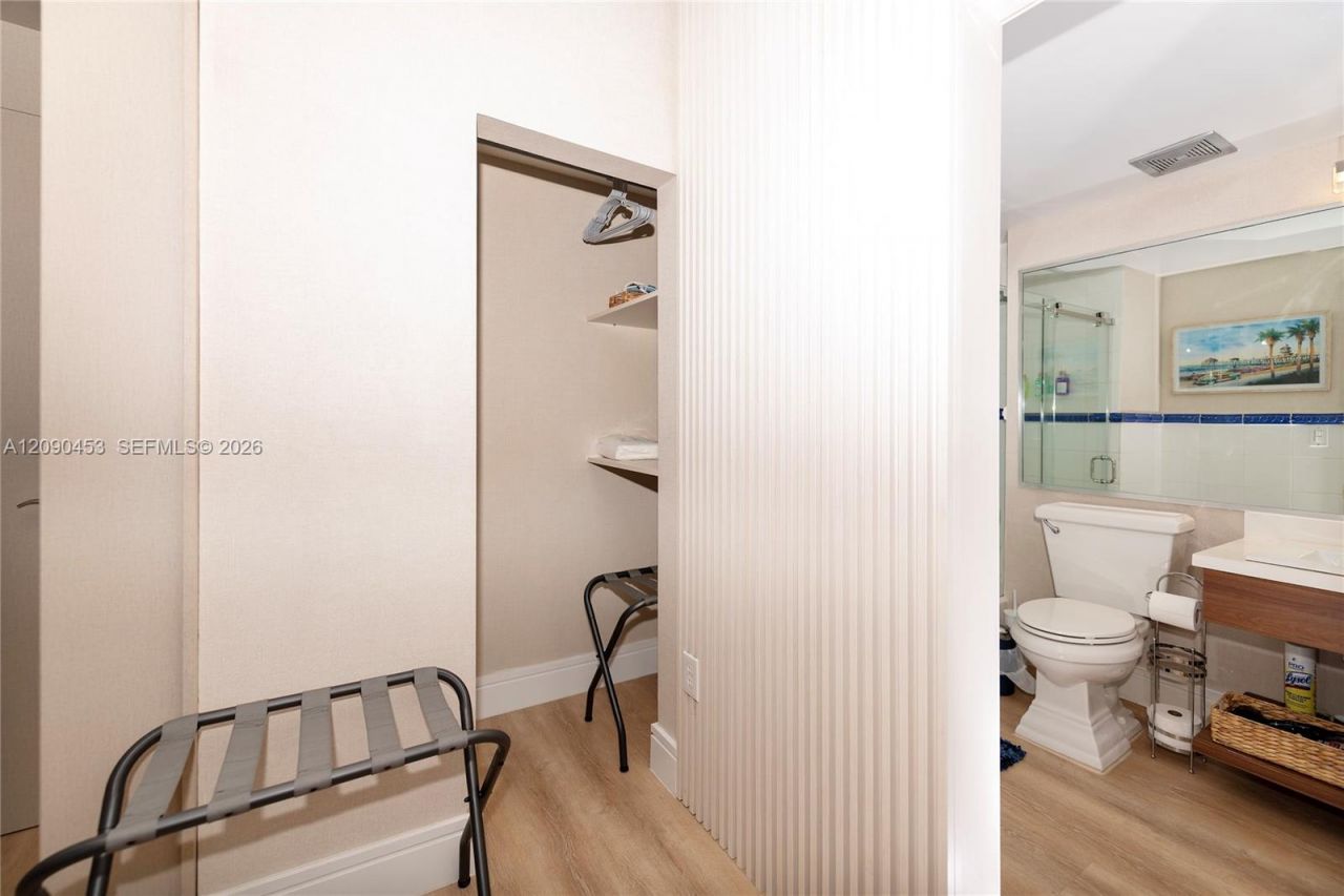 918 Ocean Dr , Unit 206, Miami Beach, FL 33139 Photo