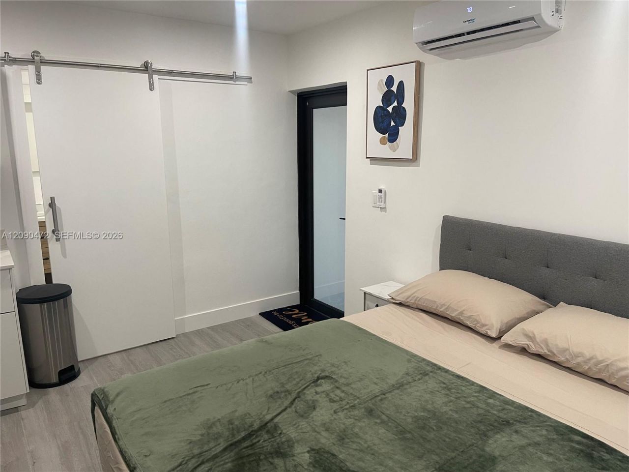 910 SW 8th Ave, Unit B, Miami, FL 33130 Photo