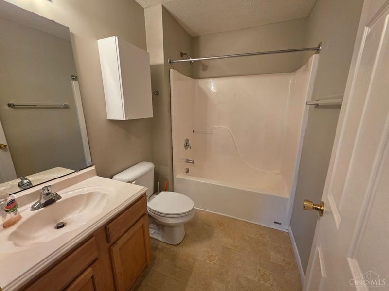 10300 West Road, Unit 9, Harrison, OH 45030 Photo 16