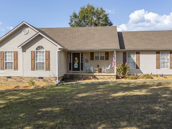 305 JORDAN GLEN LN, Savannah, TN 38372