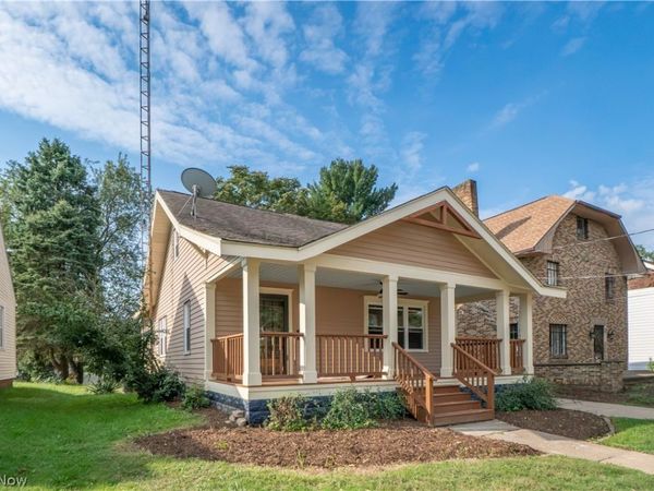 216 6th Street NE, North Canton, OH 44720