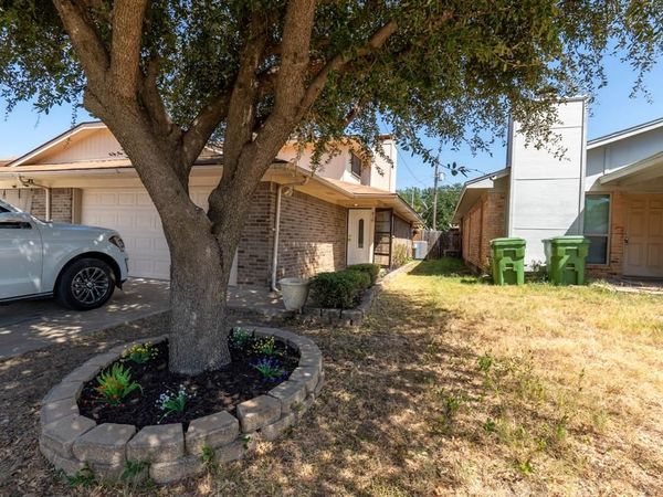 419 S Las Vegas Trail, White Settlement, TX 76108