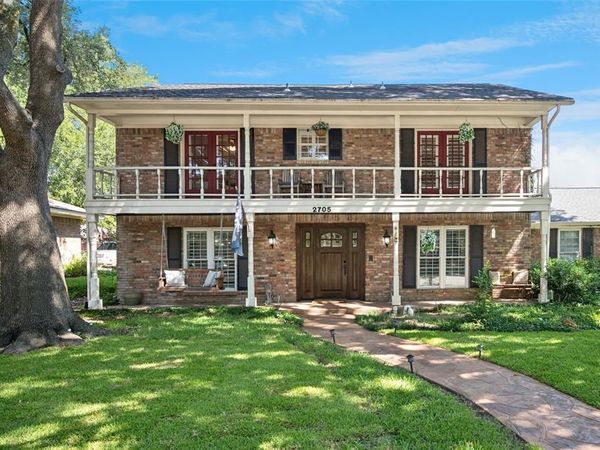 2705 Prairie Creek Court, Plano, TX 75075