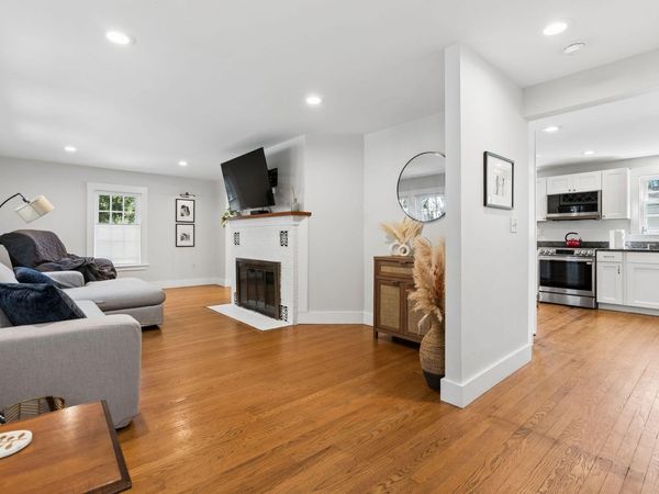 61 Pleasant Street , Brunswick, ME 04011