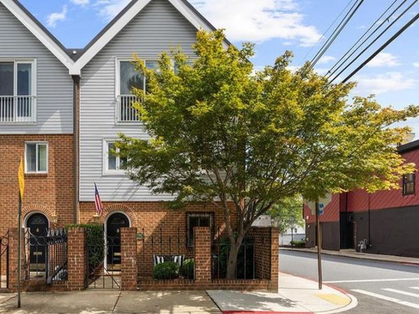 313 FOURTH STREET, ANNAPOLIS, MD 21403