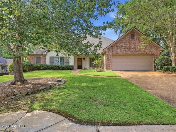 303 Hunters Crest, Ridgeland, MS 39157
