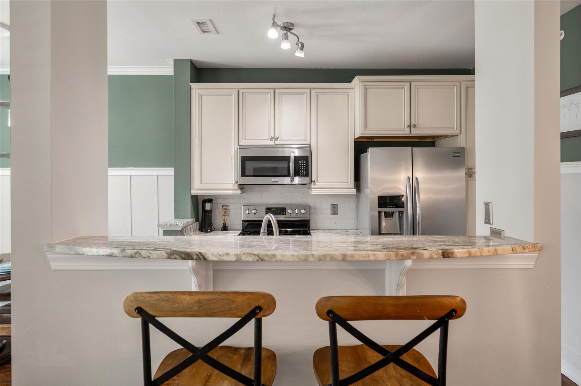 130 River Landing Drive Photo 17
